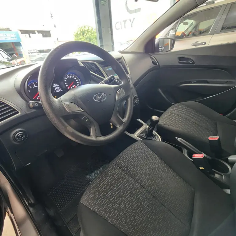 HYUNDAI HB 20 Hatch - Foto