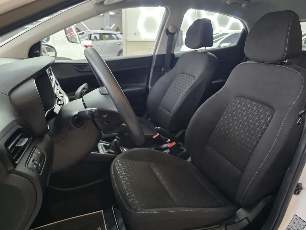 HYUNDAI HB 20 Hatch - Foto