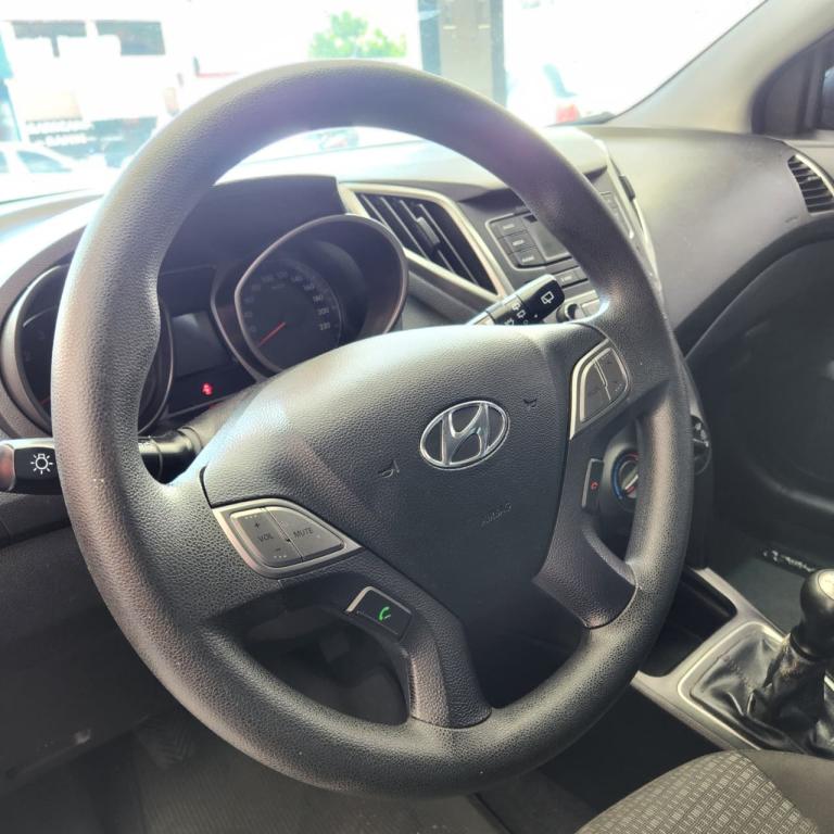HYUNDAI HB 20 Hatch - Foto