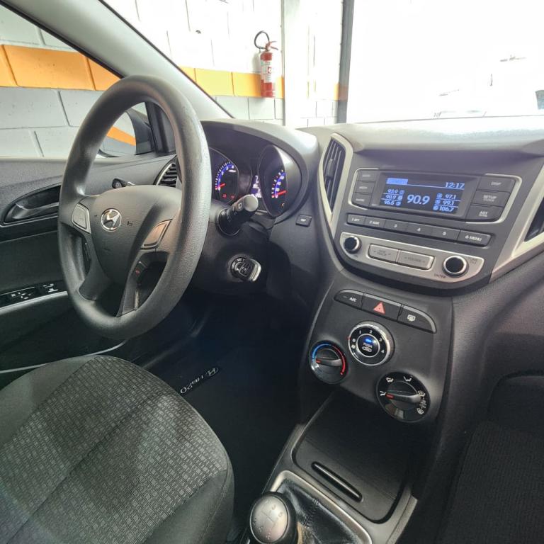 HYUNDAI HB 20 Hatch - Foto