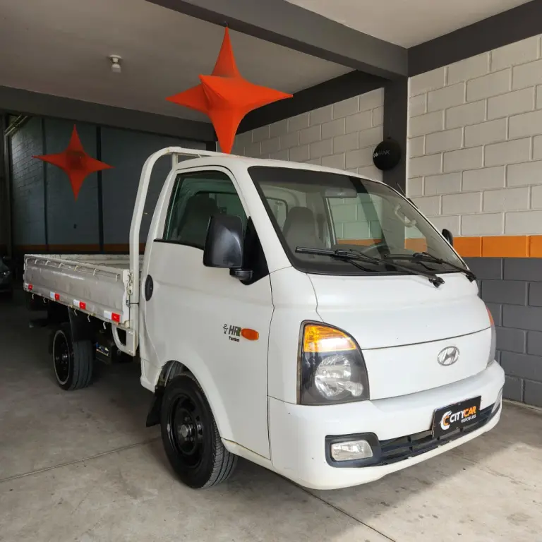 HYUNDAI HR