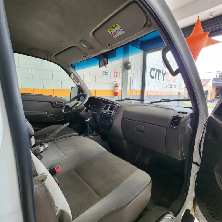 HYUNDAI HR - Foto