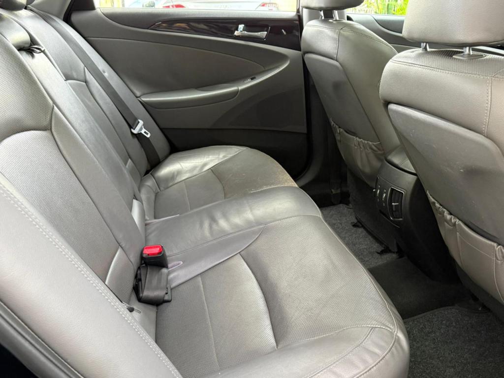 HYUNDAI Sonata - Foto