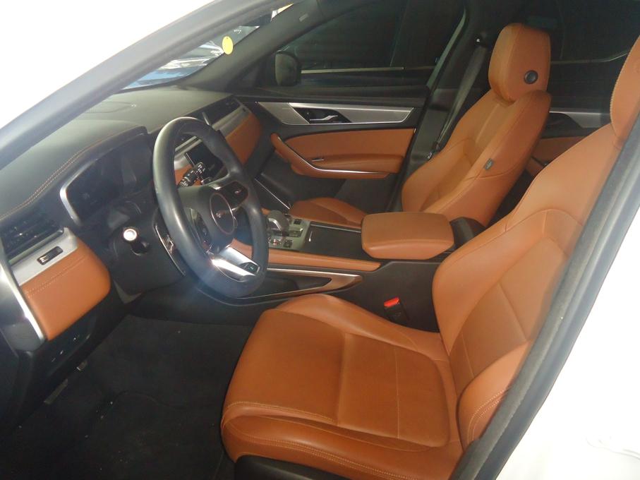 JAGUAR F-Pace - Foto