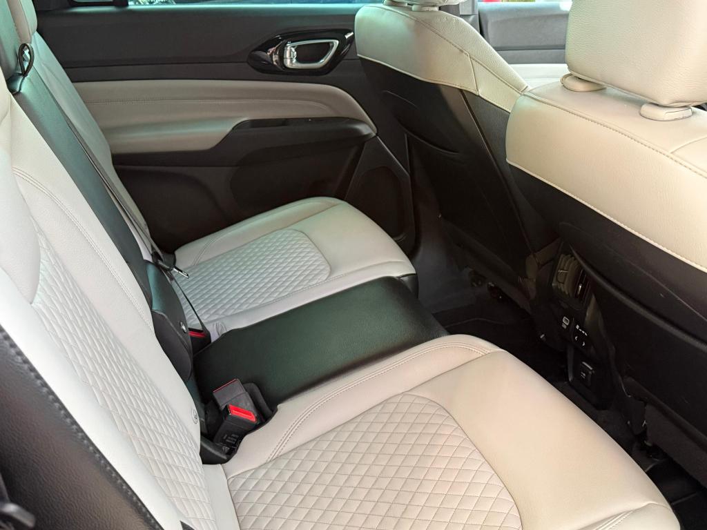 JEEP Commander - Foto