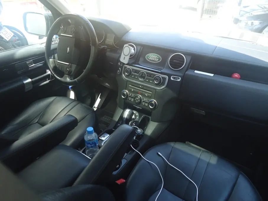 LAND ROVER Discovery 4 - Foto