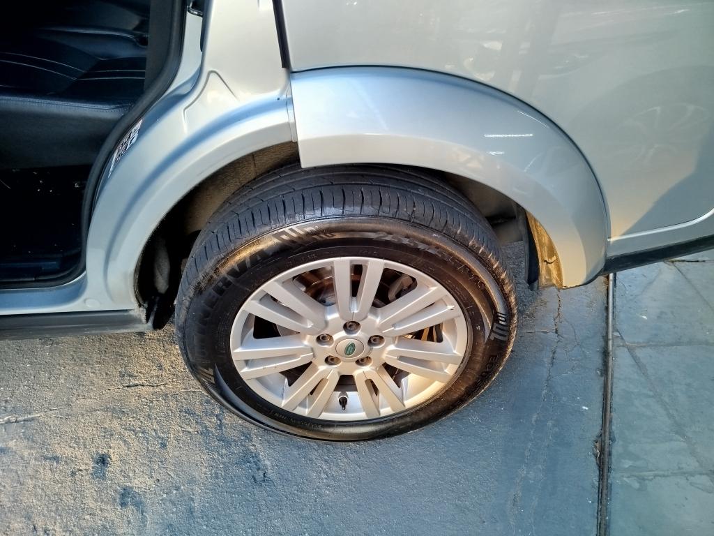 LAND ROVER Discovery 4 - Foto