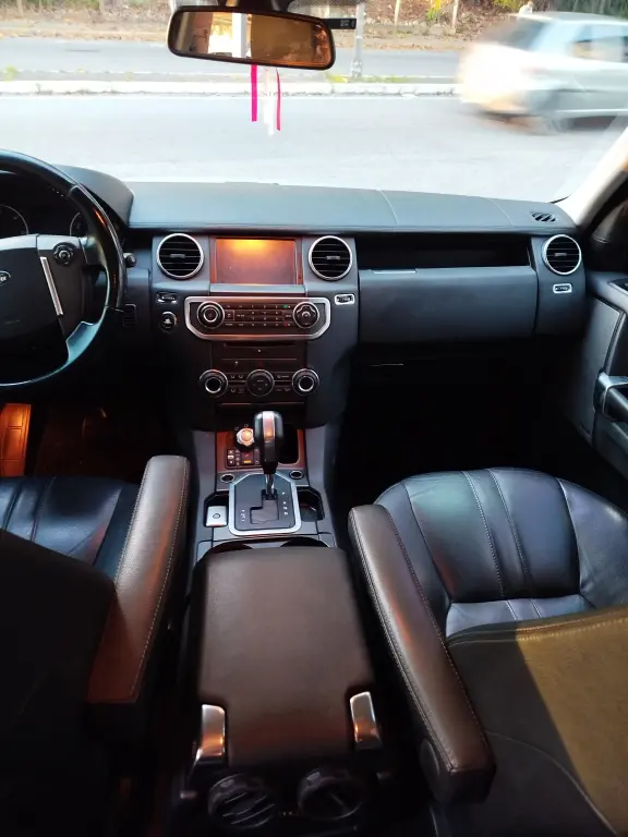 LAND ROVER Discovery 4 - Foto