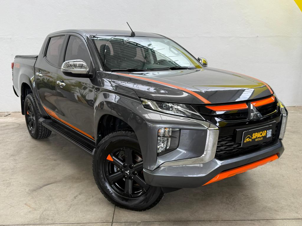 MITSUBISHI L 200 Triton - Foto