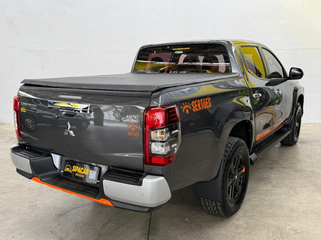 MITSUBISHI L 200 Triton - Foto