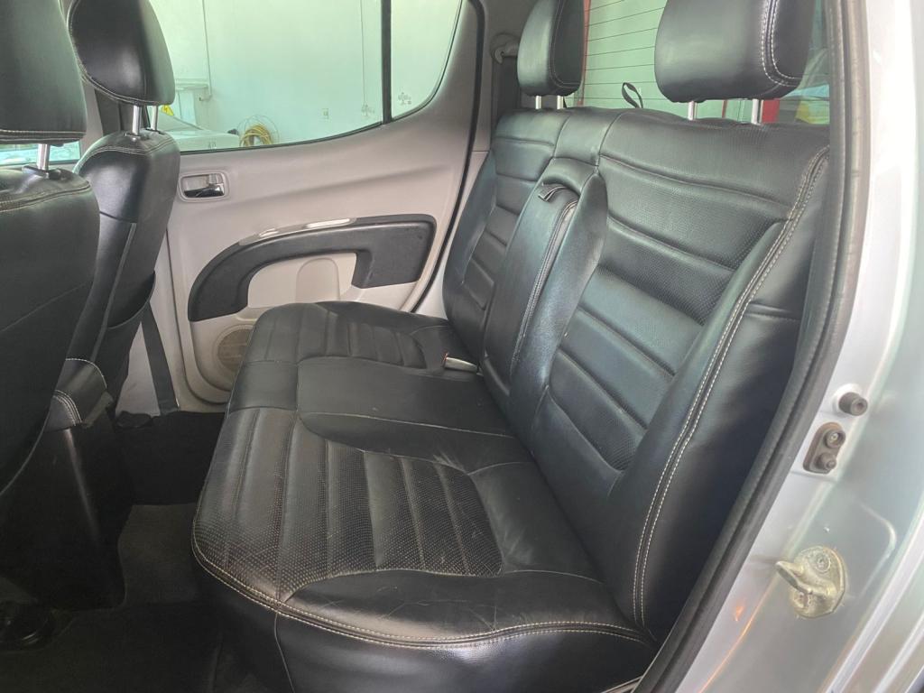 MITSUBISHI L 200 Triton - Foto