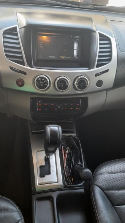 MITSUBISHI L 200 Triton - Foto