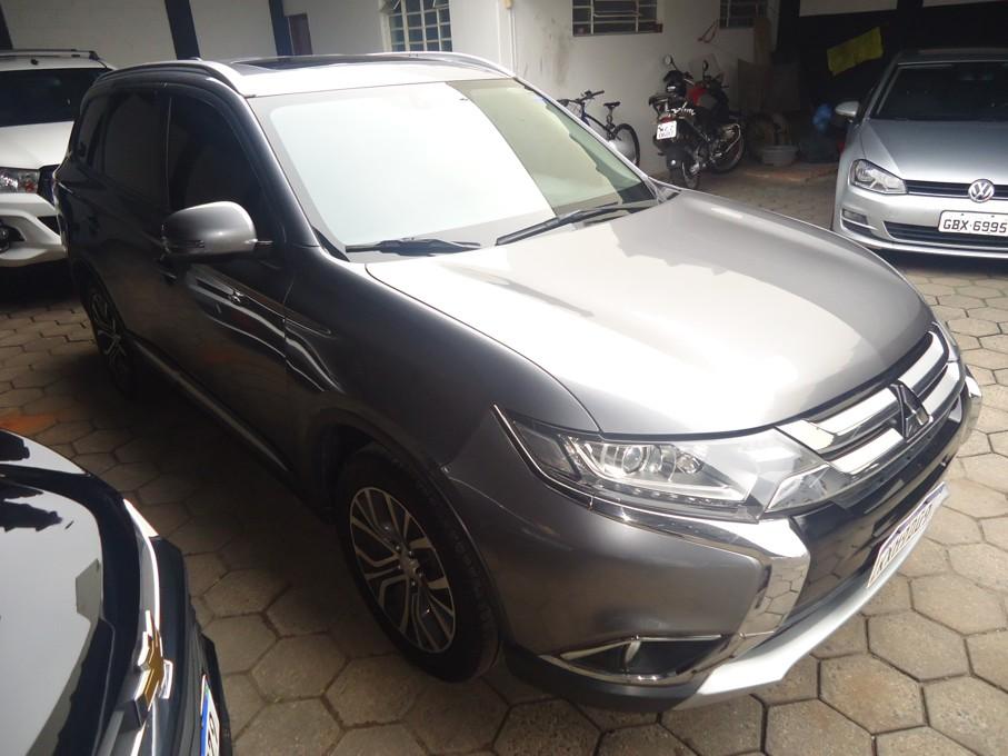 MITSUBISHI Outlander - Foto