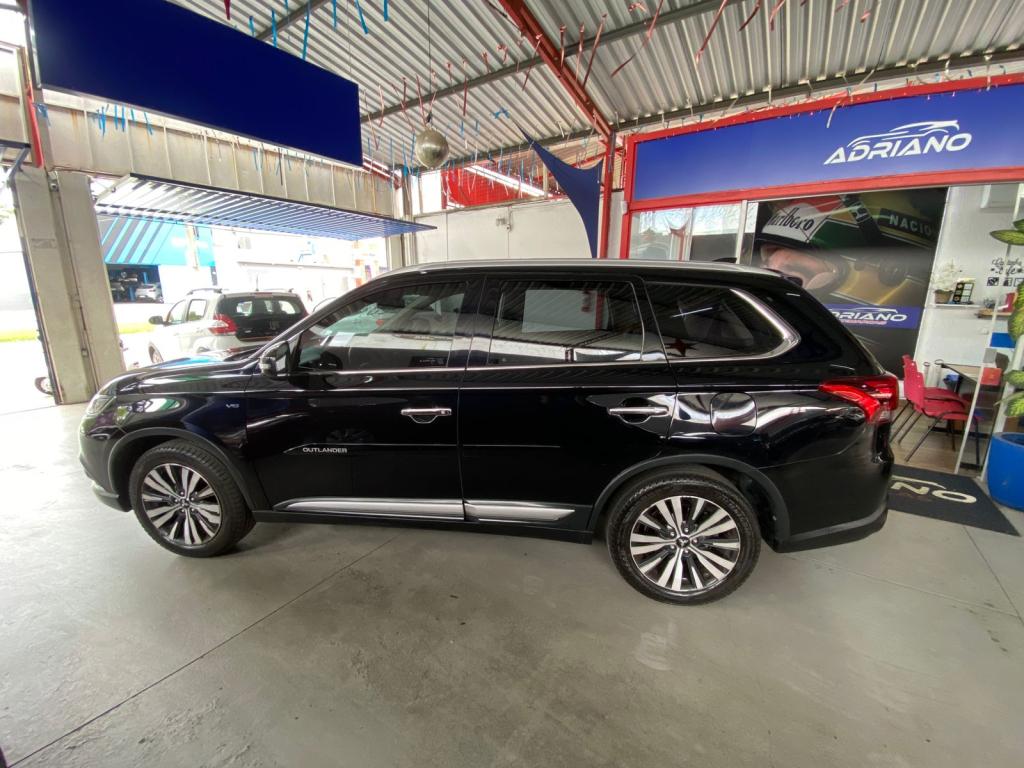 MITSUBISHI Outlander - Foto