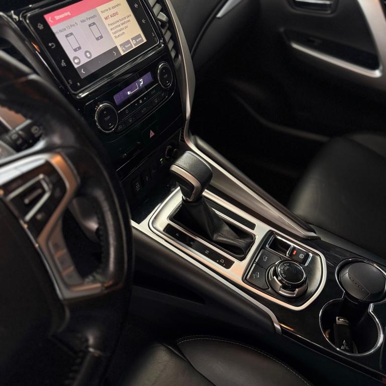 MITSUBISHI Pajero Sport - Foto