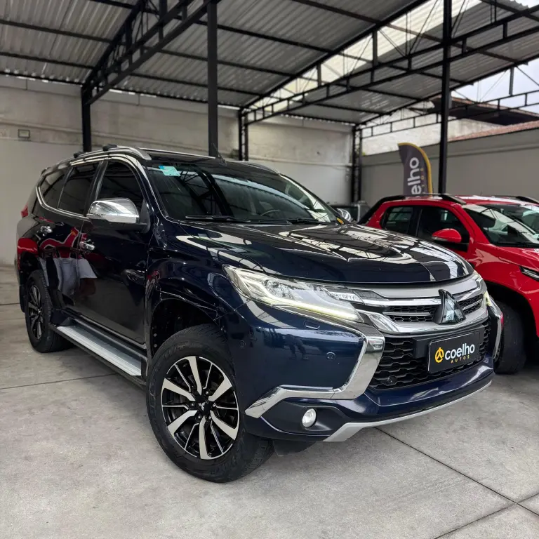 MITSUBISHI Pajero Sport - Foto