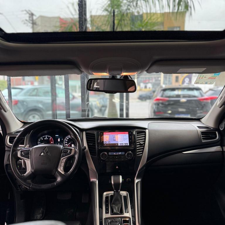 MITSUBISHI Pajero Sport - Foto