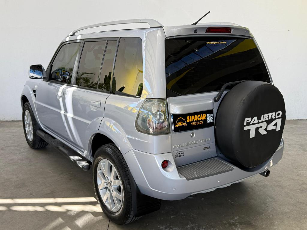 MITSUBISHI Pajero TR4 - Foto