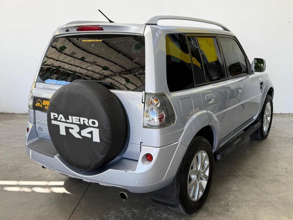MITSUBISHI Pajero TR4 - Foto