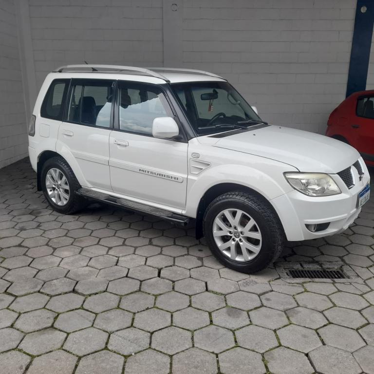 MITSUBISHI Pajero TR4