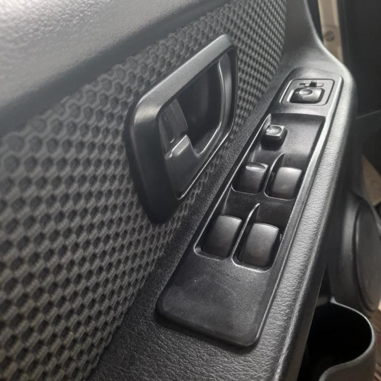 MITSUBISHI Pajero TR4 - Foto