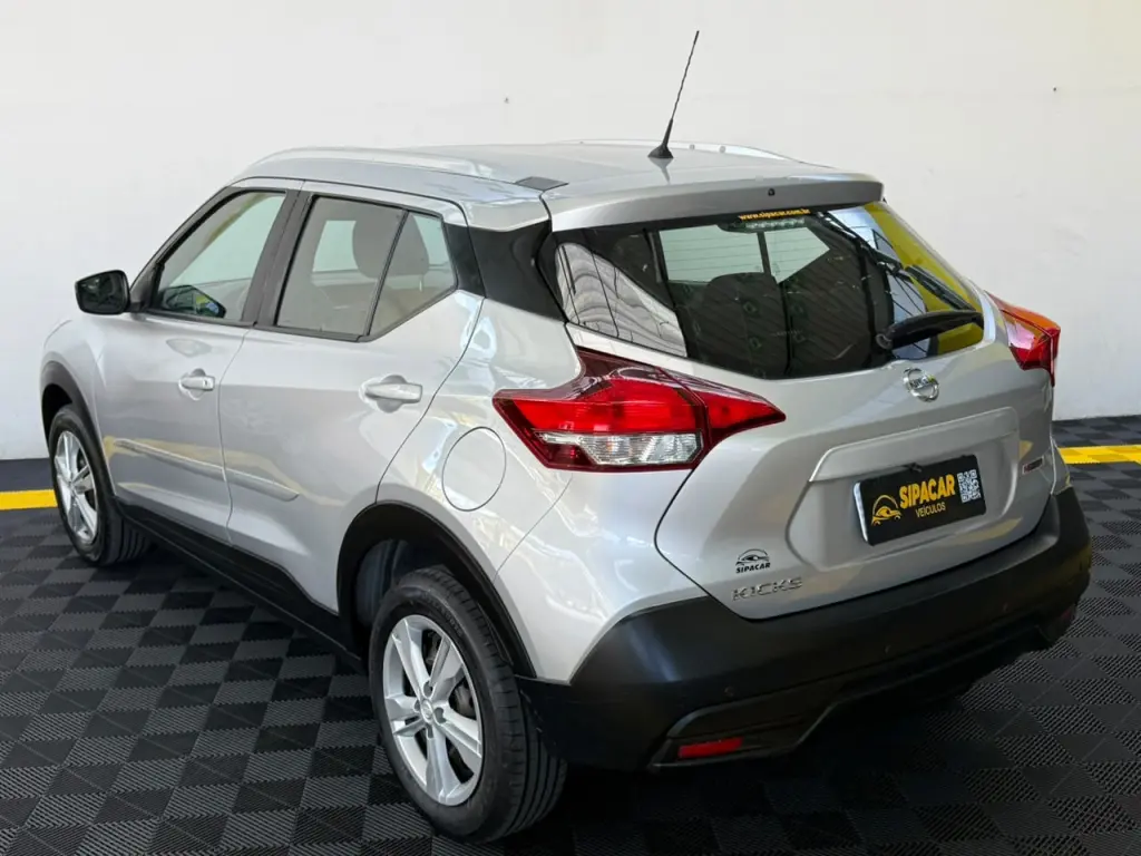 NISSAN Kicks - Foto