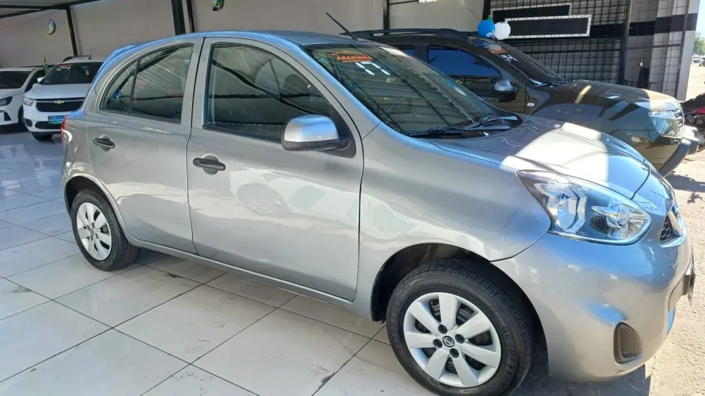 NISSAN March