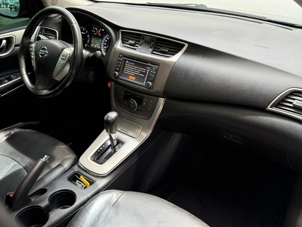 NISSAN Sentra - Foto