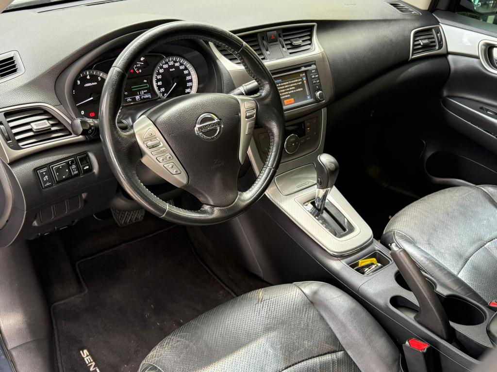 NISSAN Sentra - Foto