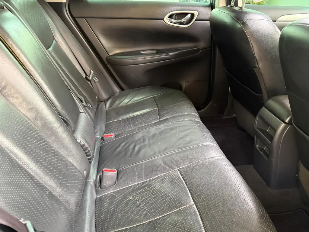 NISSAN Sentra - Foto