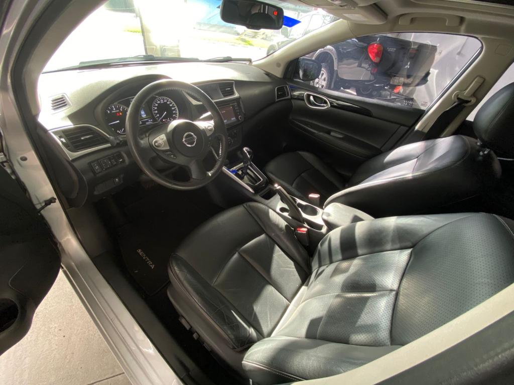NISSAN Sentra - Foto