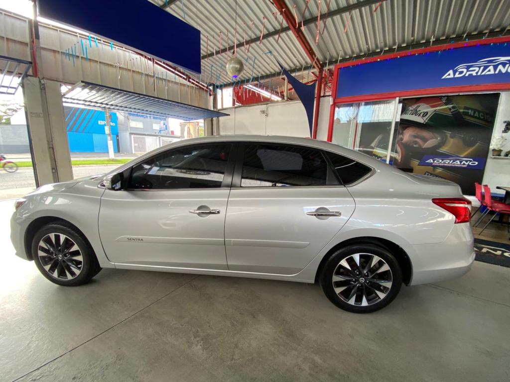 NISSAN Sentra - Foto