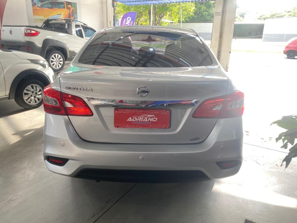 NISSAN Sentra - Foto