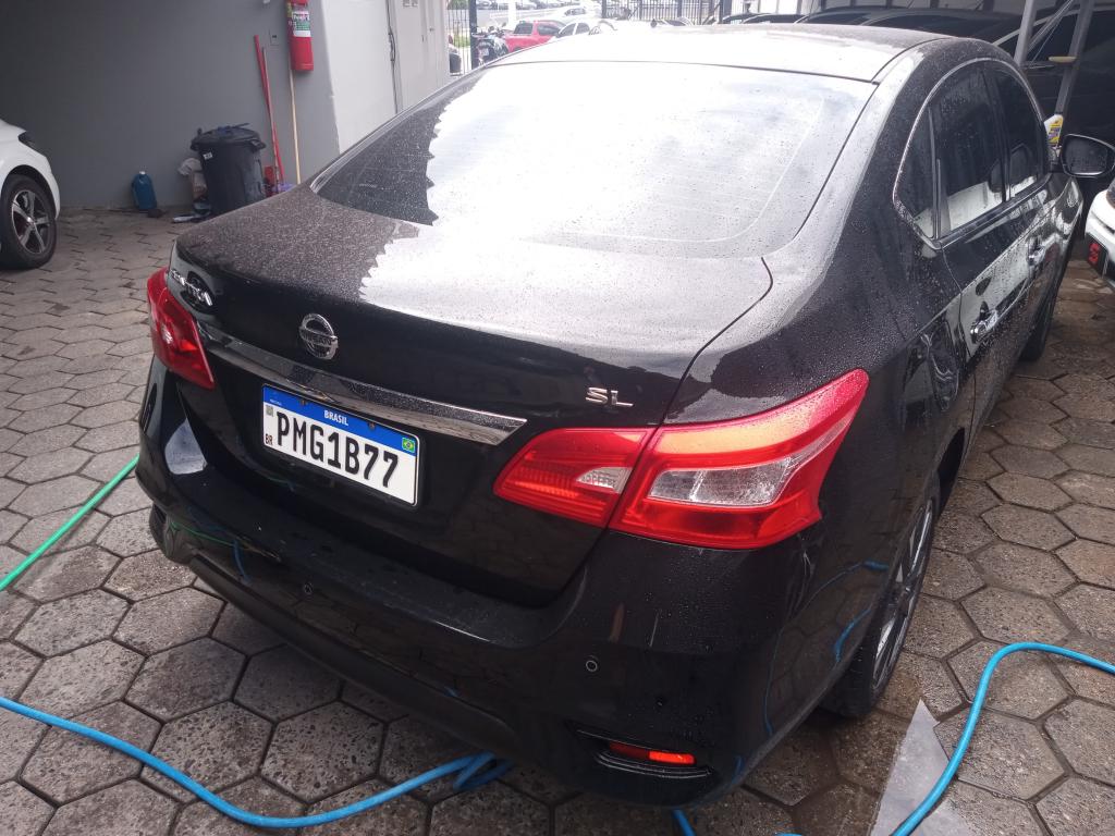 NISSAN Sentra - Foto