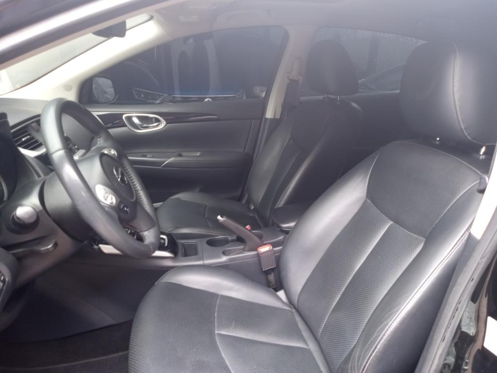 NISSAN Sentra - Foto