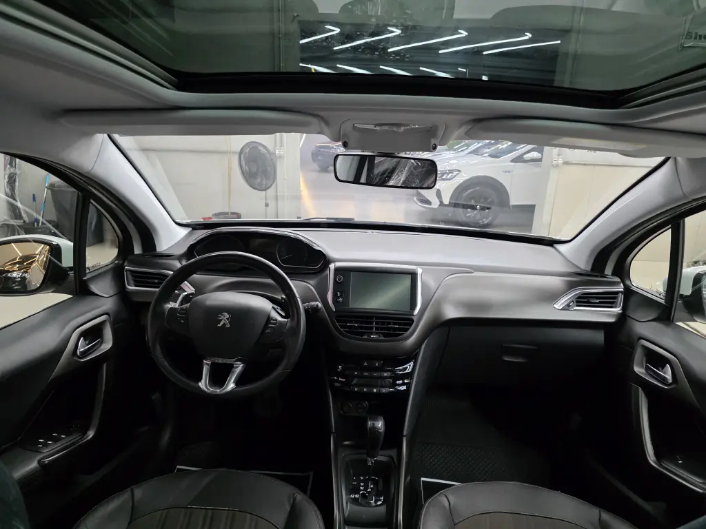 PEUGEOT 2008 - Foto