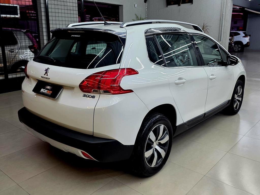 PEUGEOT 2008 - Foto