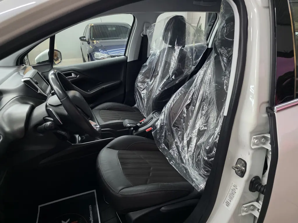 PEUGEOT 2008 - Foto