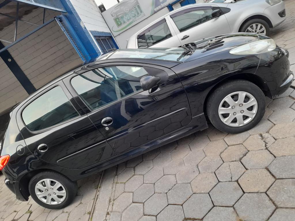 PEUGEOT 207 Hatch - Foto