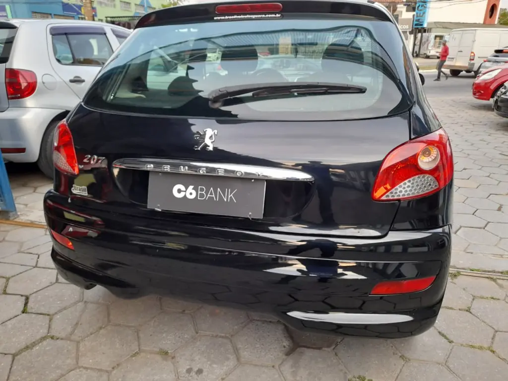 PEUGEOT 207 Hatch - Foto