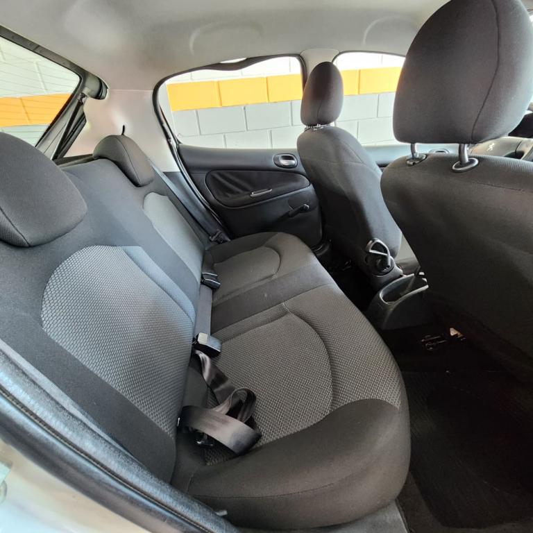 PEUGEOT 207 Hatch - Foto