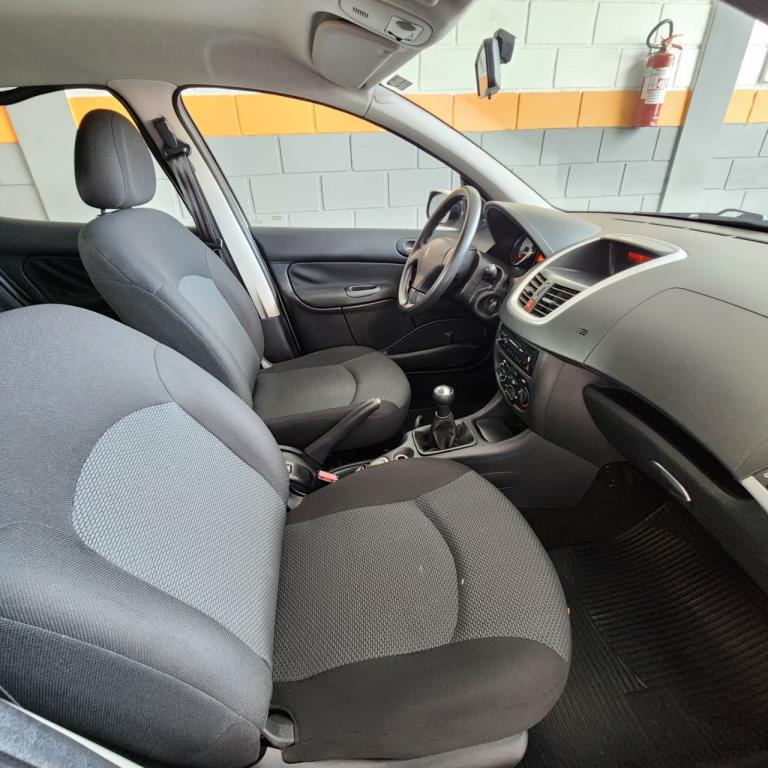 PEUGEOT 207 Hatch - Foto