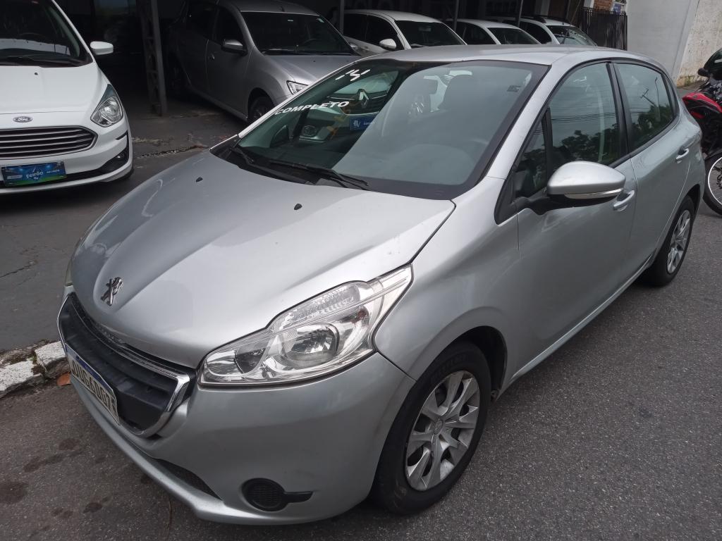 PEUGEOT 208 - Foto