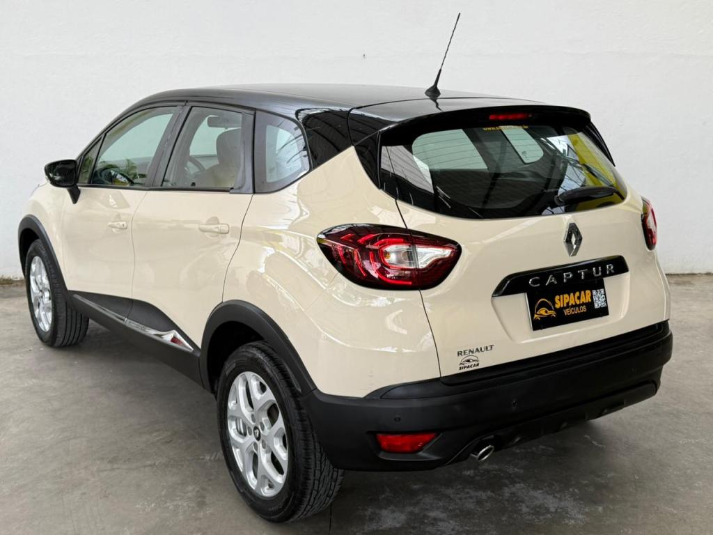 RENAULT Captur - Foto