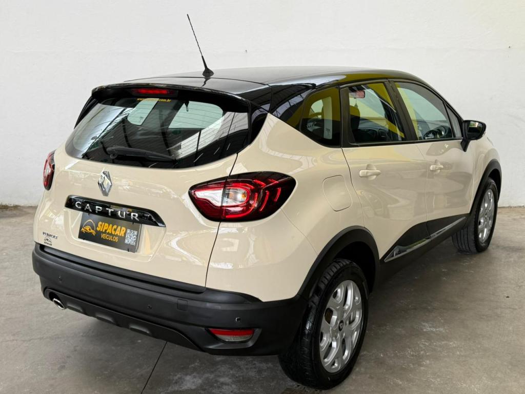 RENAULT Captur - Foto