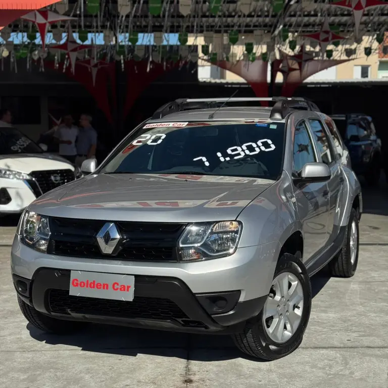 RENAULT Duster