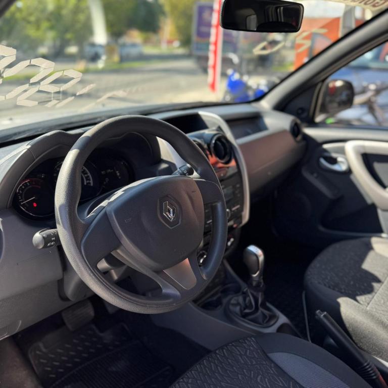 RENAULT Duster - Foto