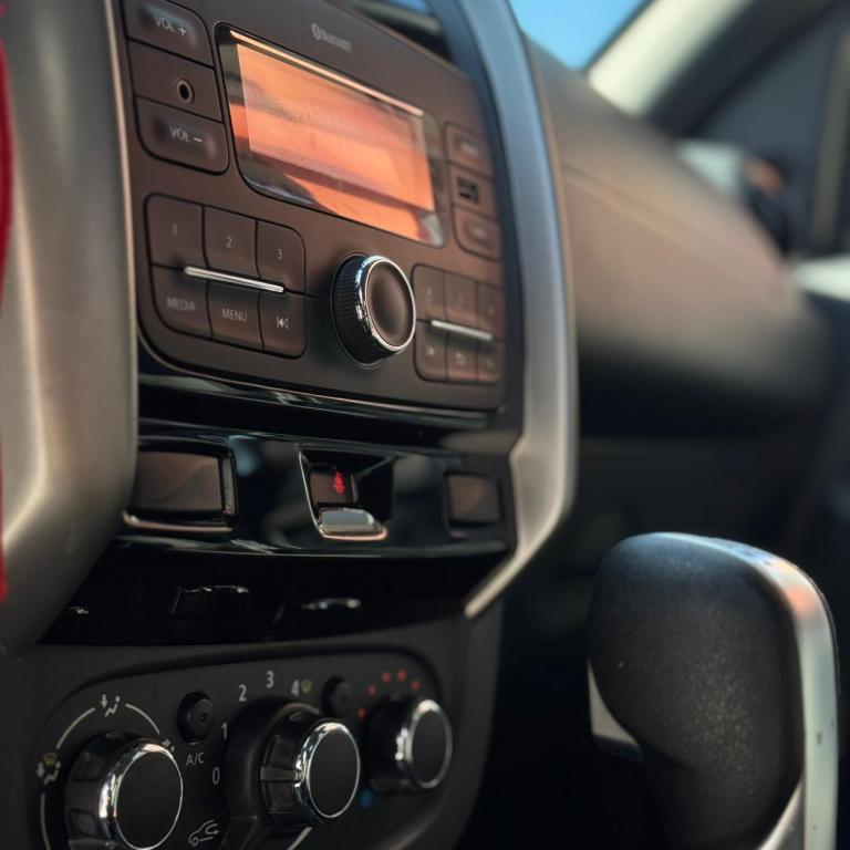 RENAULT Duster - Foto