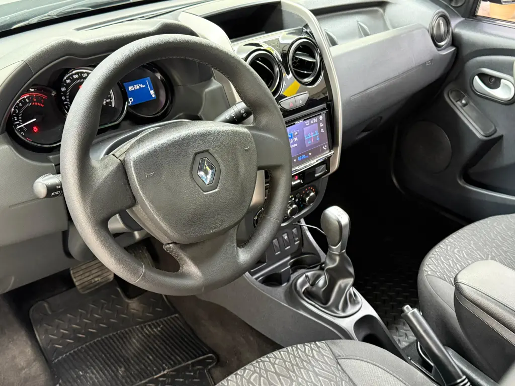 RENAULT Duster - Foto