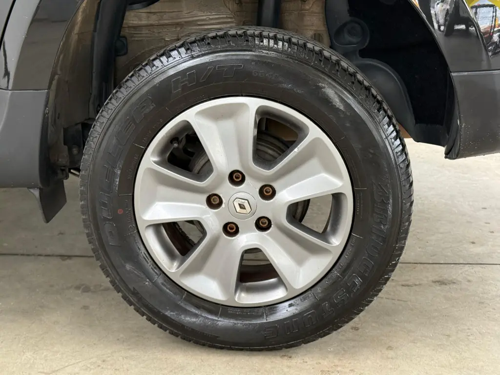 RENAULT Duster - Foto